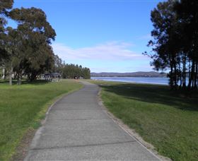 The Entrance Coast To Lake Walk - Holiday Byron Bay 3