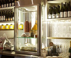 East Coast Lounge - Holiday Byron Bay 0