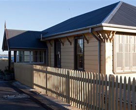 East Coast Lounge - Holiday Byron Bay 2