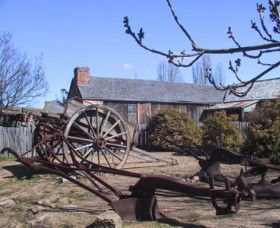 The Early Settlers Hut - Holiday Byron Bay 0
