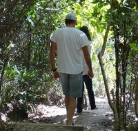 Three Sisters walking track - Holiday Byron Bay