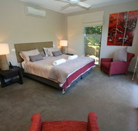 Beach House One  Vue - Holiday Byron Bay