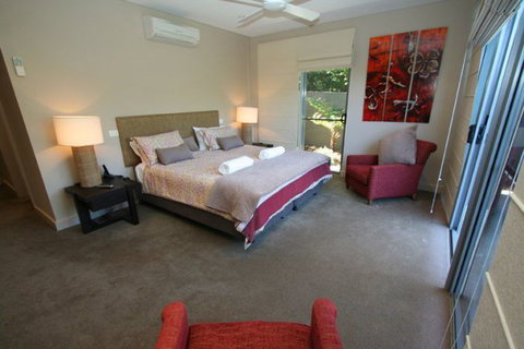 Beach House One @ Vue - Holiday Byron Bay 3