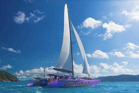 Whitsunday Islands Sailing Adventure - Holiday Byron Bay 0
