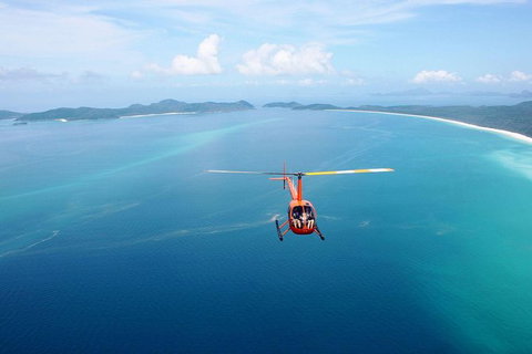 Whitehaven Heli Tour - Holiday Byron Bay 3