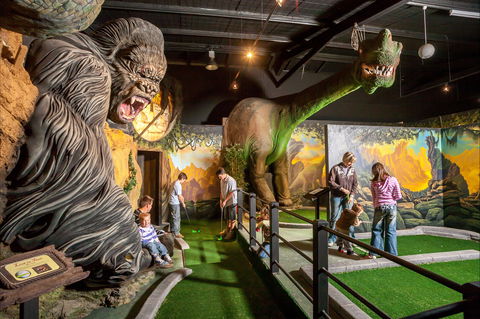 Gold Rush Mini Golf - Holiday Byron Bay 0