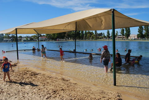 Millicent Swimming Lake - Holiday Byron Bay 2