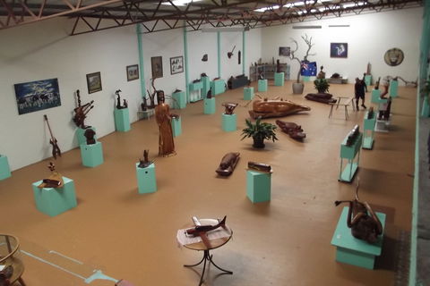 Ant's Redgum Gallery - Holiday Byron Bay 1