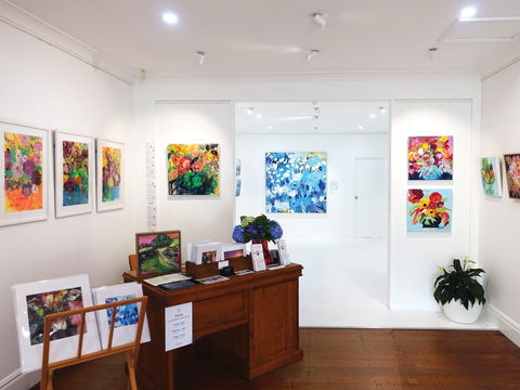 Fern Street Gallery - Holiday Byron Bay 1