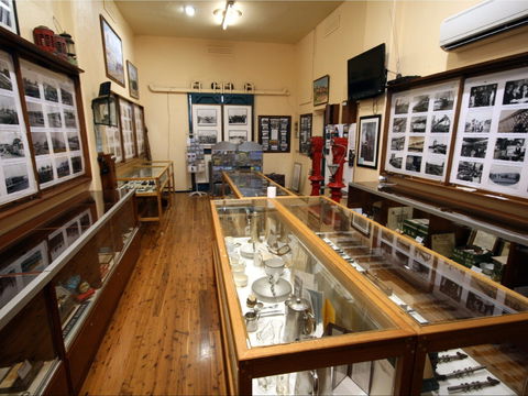 Wagga Wagga Rail Heritage Station Museum - Holiday Byron Bay 0