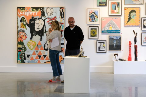 Lone Goat Gallery - Holiday Byron Bay 0