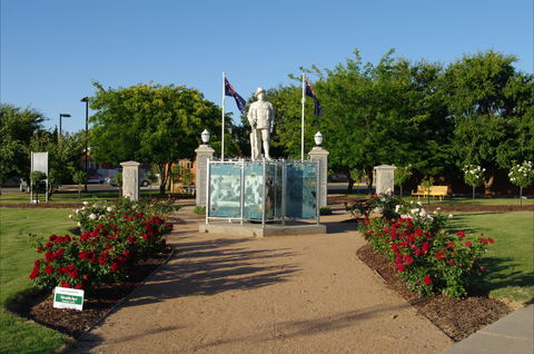 WW1 Memorial Park - Holiday Byron Bay 0