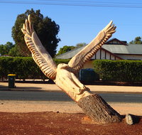 Loxton Tree sculptures - Holiday Byron Bay