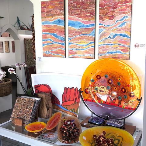 Yubu Napa Art Gallery And Studio - Holiday Byron Bay 2