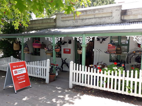 Zambezi Crafts - Holiday Byron Bay 0