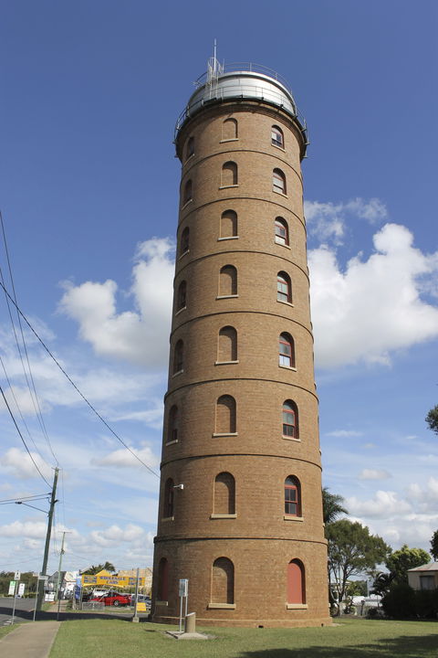 East  Bundaberg Water Tower - Holiday Byron Bay 0