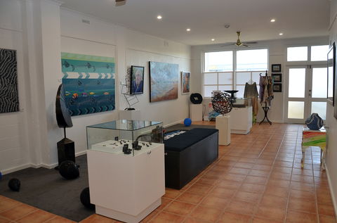 Gallery 45 - Holiday Byron Bay 0