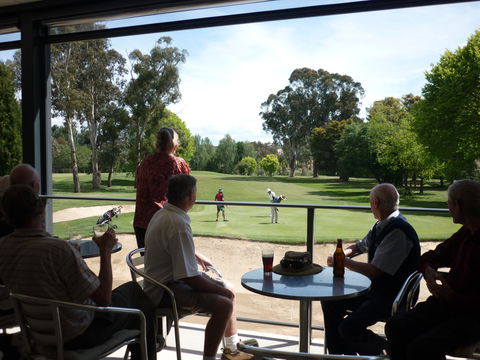 Queanbeyan Golf Club - Holiday Byron Bay 0