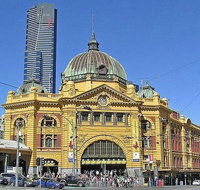 Melbourne City Tours Up to 7 Persons - Holiday Byron Bay