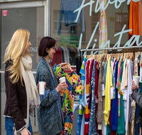 Guided Walking Tour of Vintage Clothing Shops in Melbourne - Holiday Byron Bay