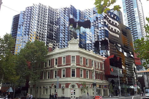 Melbourne Airport Transfers: Melbourne To Melbourne Airport MEL In Luxury Car - Holiday Byron Bay 4