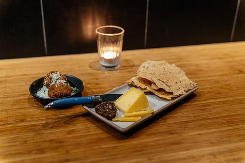 The Flavors Of Perth: Fremantle Wine & Bites Private Tour - Holiday Byron Bay 4