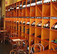 Lina's Bistro A Vin - Holiday Byron Bay
