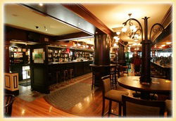 Waxy's Irish Pub - Holiday Byron Bay 0