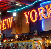 Manhattan Hotel - Holiday Byron Bay