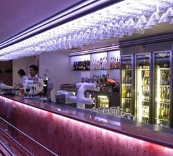 Helm Bar - Holiday Byron Bay 1