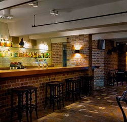 Establishment - Holiday Byron Bay 1