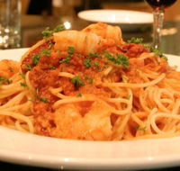 Gino's Trattoria - Holiday Byron Bay