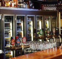 Racecourse Hotel - Holiday Byron Bay
