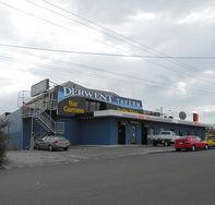 Derwent Tavern - Holiday Byron Bay