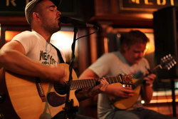 PJ O'Briens Irish Pub - Holiday Byron Bay 1