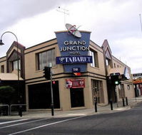 Grand Junction Hotel - Holiday Byron Bay