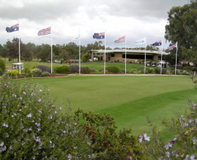 Tocumwal Golf Club - Holiday Byron Bay 0