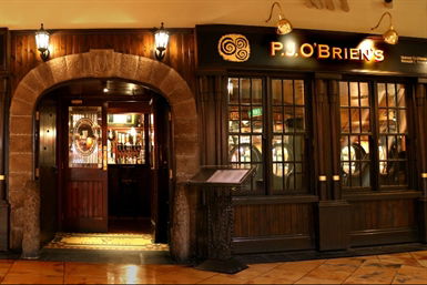 P J O'Briens Irish Pub & Side Bar - Holiday Byron Bay 0