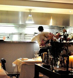 Bistro Lilly - Holiday Byron Bay 0
