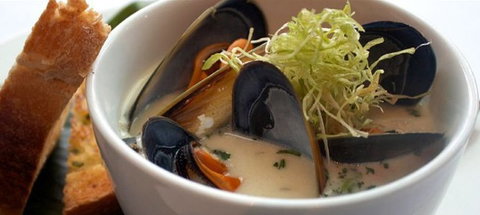 Blue Fish Seafood Restaurant - Holiday Byron Bay 1