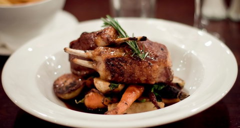 Heritage Bar & Restaurant - Holiday Byron Bay 1