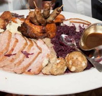 Lowenbrau Keller - Holiday Byron Bay