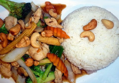 Eagle Thai - Holiday Byron Bay 3