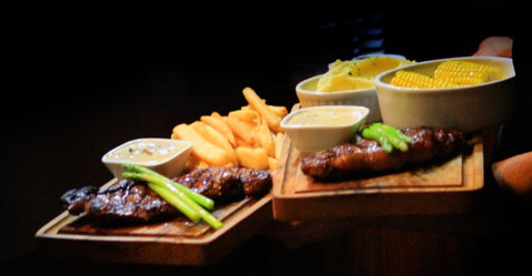 Waterfront Grill - Holiday Byron Bay 5