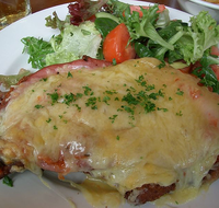 Duaringa Hotel - Holiday Byron Bay