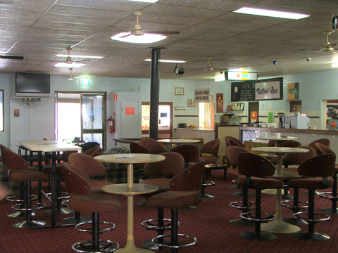 Old Bar Tavern - Holiday Byron Bay 3