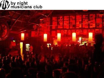 Fly By Night Club - Holiday Byron Bay 0