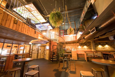 Stand Up Comedy At The Avenue - Holiday Byron Bay 0