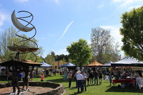 Walcha Farmers' Market - Holiday Byron Bay 1