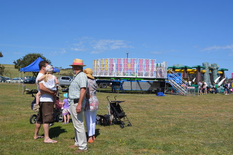 Yankalilla Show - Holiday Byron Bay 0